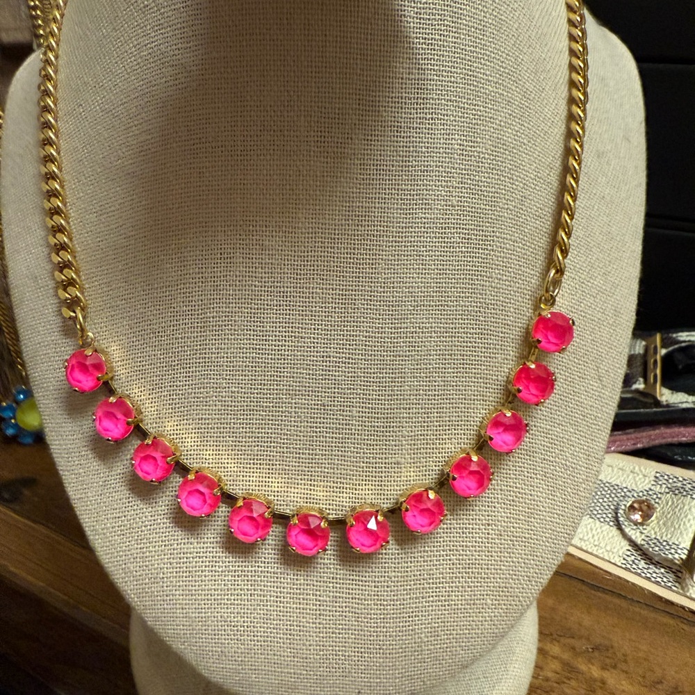 Authentic Tova Mini Oakland necklace